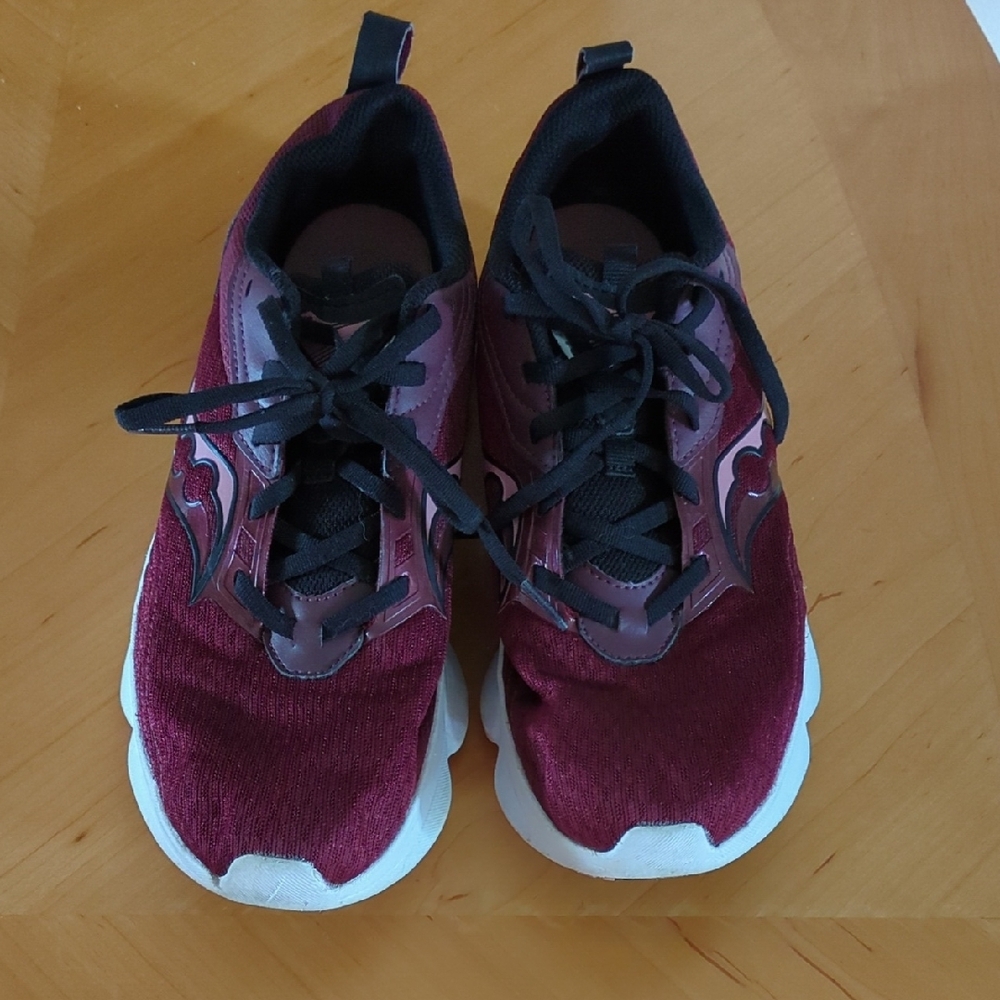 Saucony Maroon and Black Athletic Sneakers